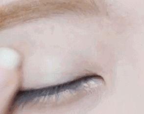 彩色眼影盘日常眼妆教程,日常眼妆最好用的眼影盘