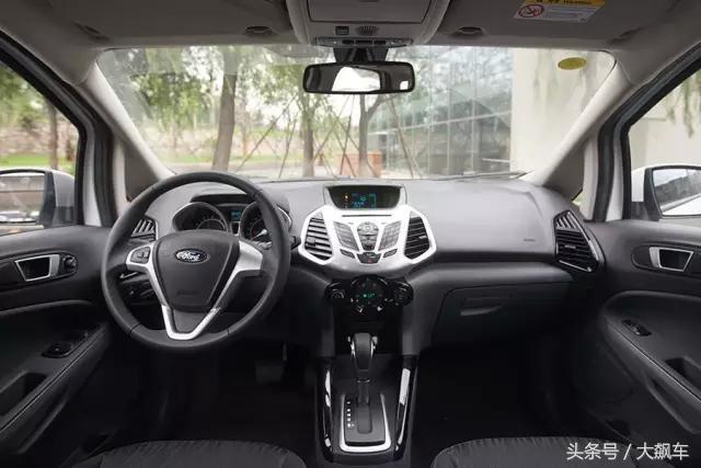 蜡烛灯+糟糕双离合,翼搏简直是廉价货里的“廉价机”!