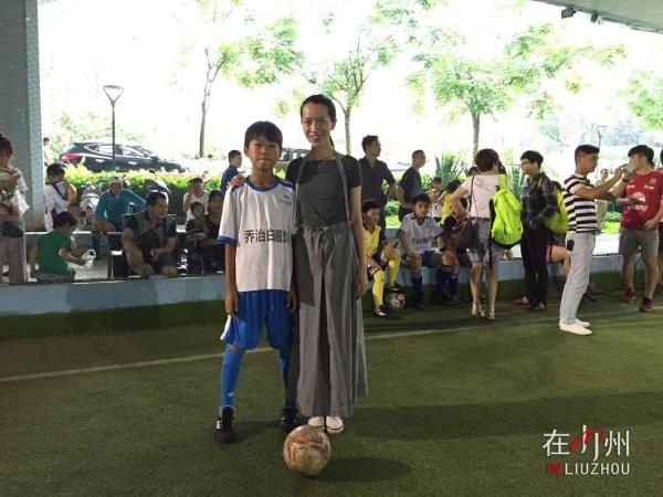 柳州中小学生足球联赛官网,柳州足球小孩比赛视频