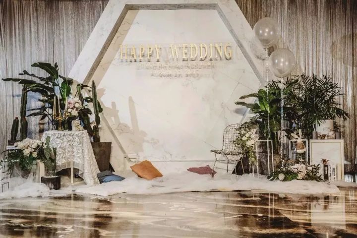 200斤新娘减肥护肤大作战，婚礼当天美成二次元少女