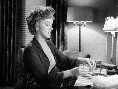 哪款香水是斩男款,比黑鸦片还斩男的香水