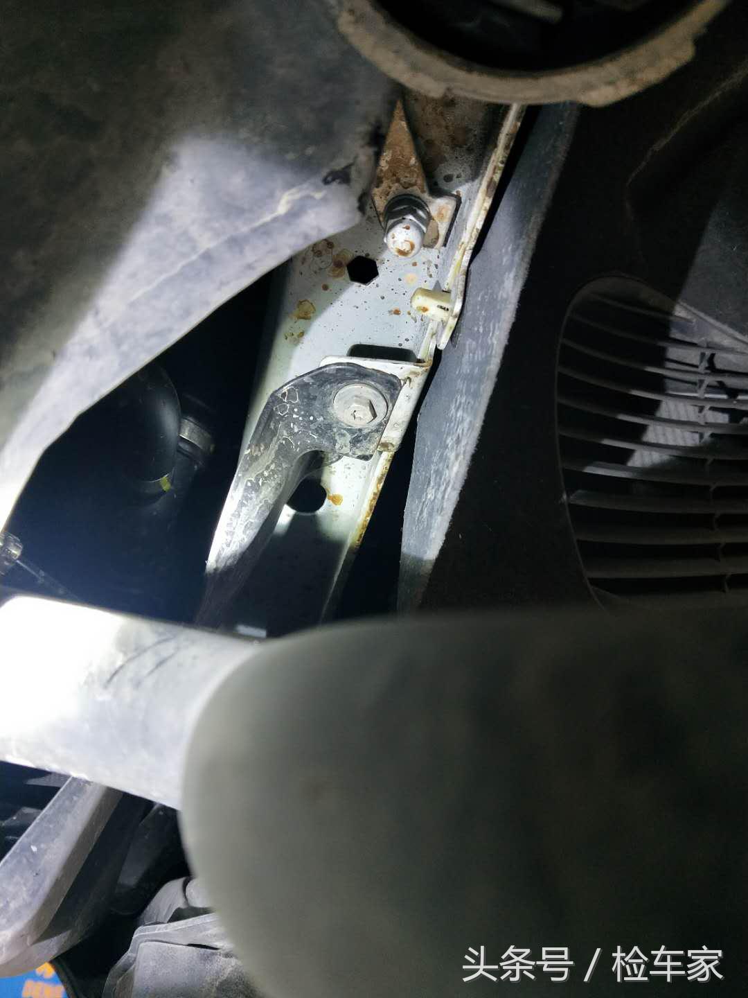 保时捷卡宴cayennes,卡宴混动价格