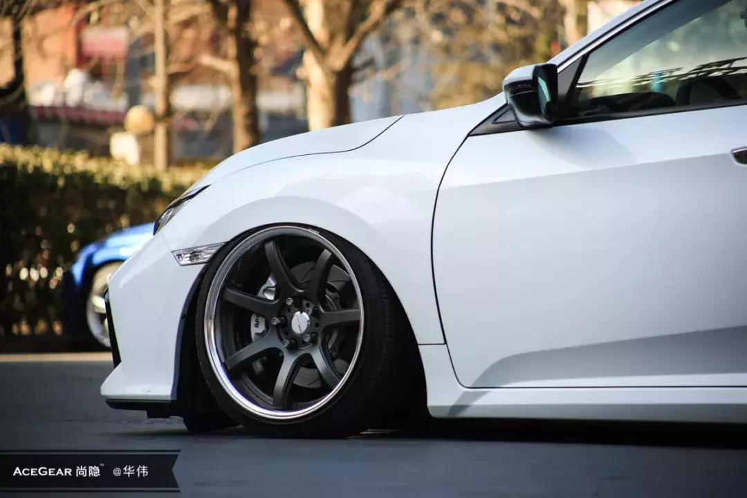 思域既然跑不快不如玩姿态,思域劲势版气动