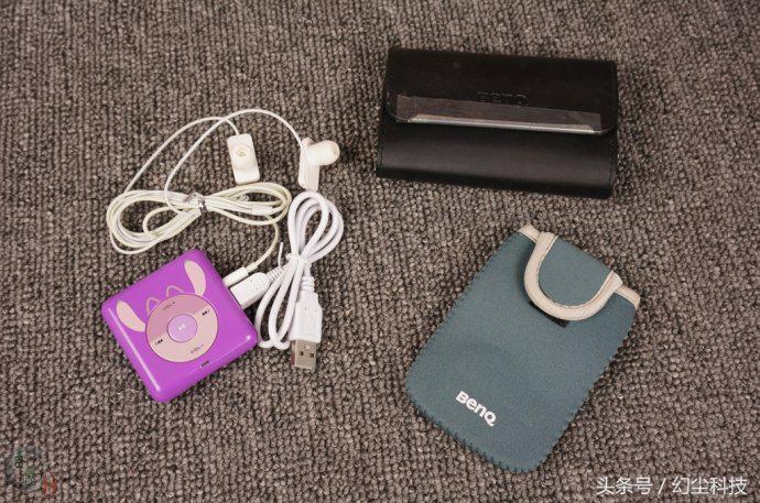 这款MP3*放播**器成了垃圾价，原价不知道多少，但现在只值六元钱