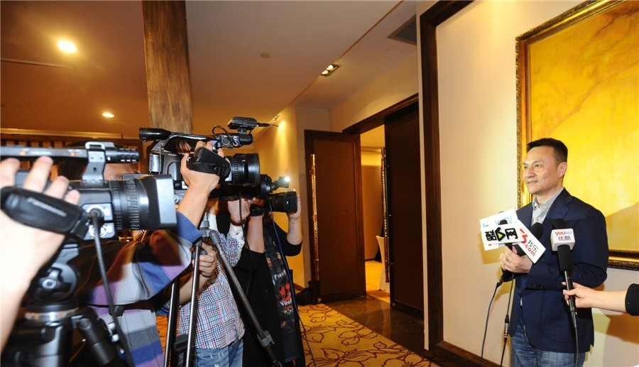 脚不正怪鞋歪,脚型不正穿鞋不好看