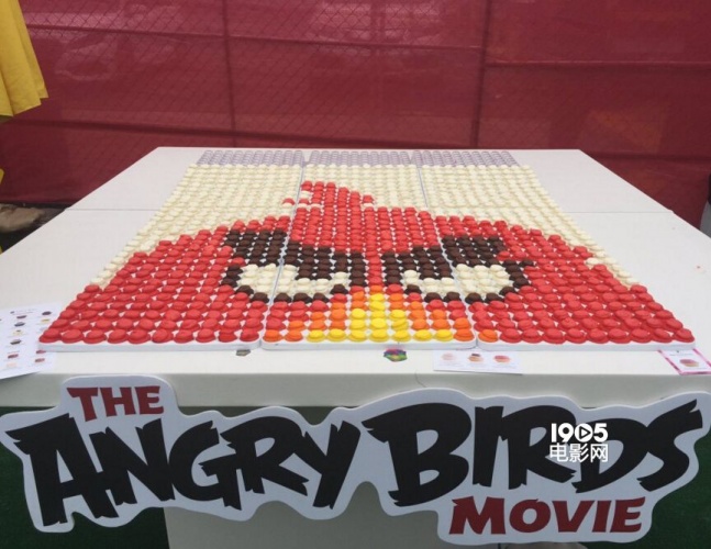 愤怒的小鸟电影胖红,愤怒的小鸟2016金蛋
