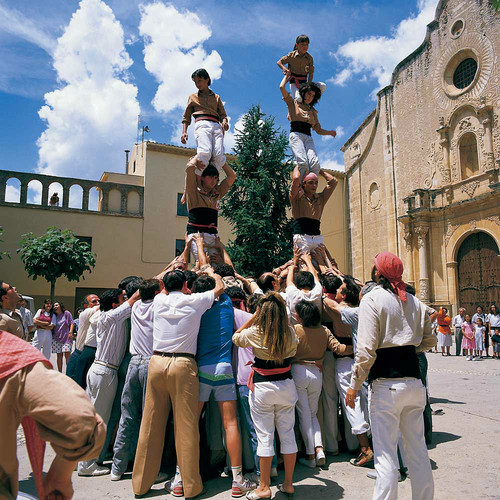 西班牙叠人塔起源,西班牙叠人塔完整视频