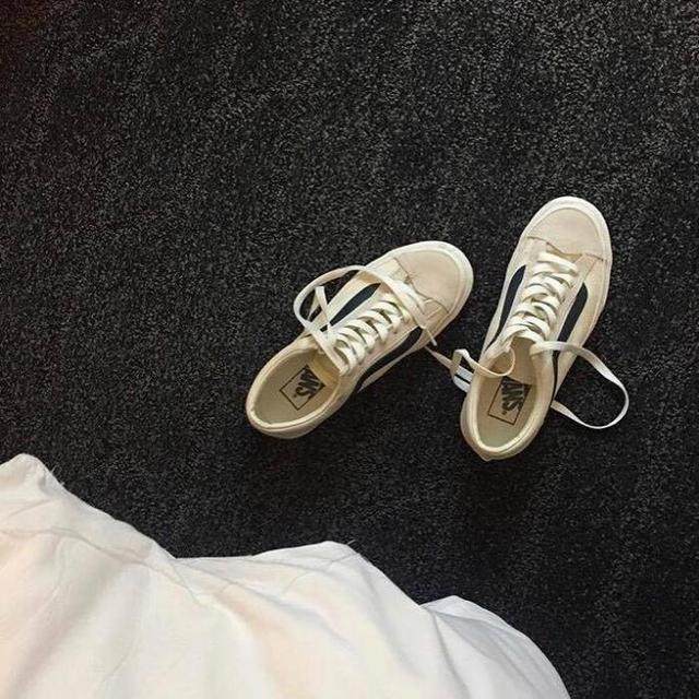 「10款百搭球鞋」,简约而不简单!亲民的价格,还不快收藏!