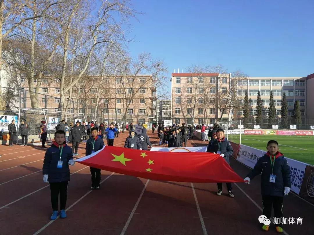 小学生足球冬令营完美收官,保定市莲池区青少年足球比赛