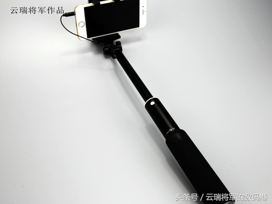 摄影用自拍杆技巧,手机自拍杆怎么连接手机拍照