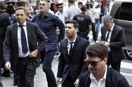 西甲违约金,西甲的强制违约金到底是怎么回事