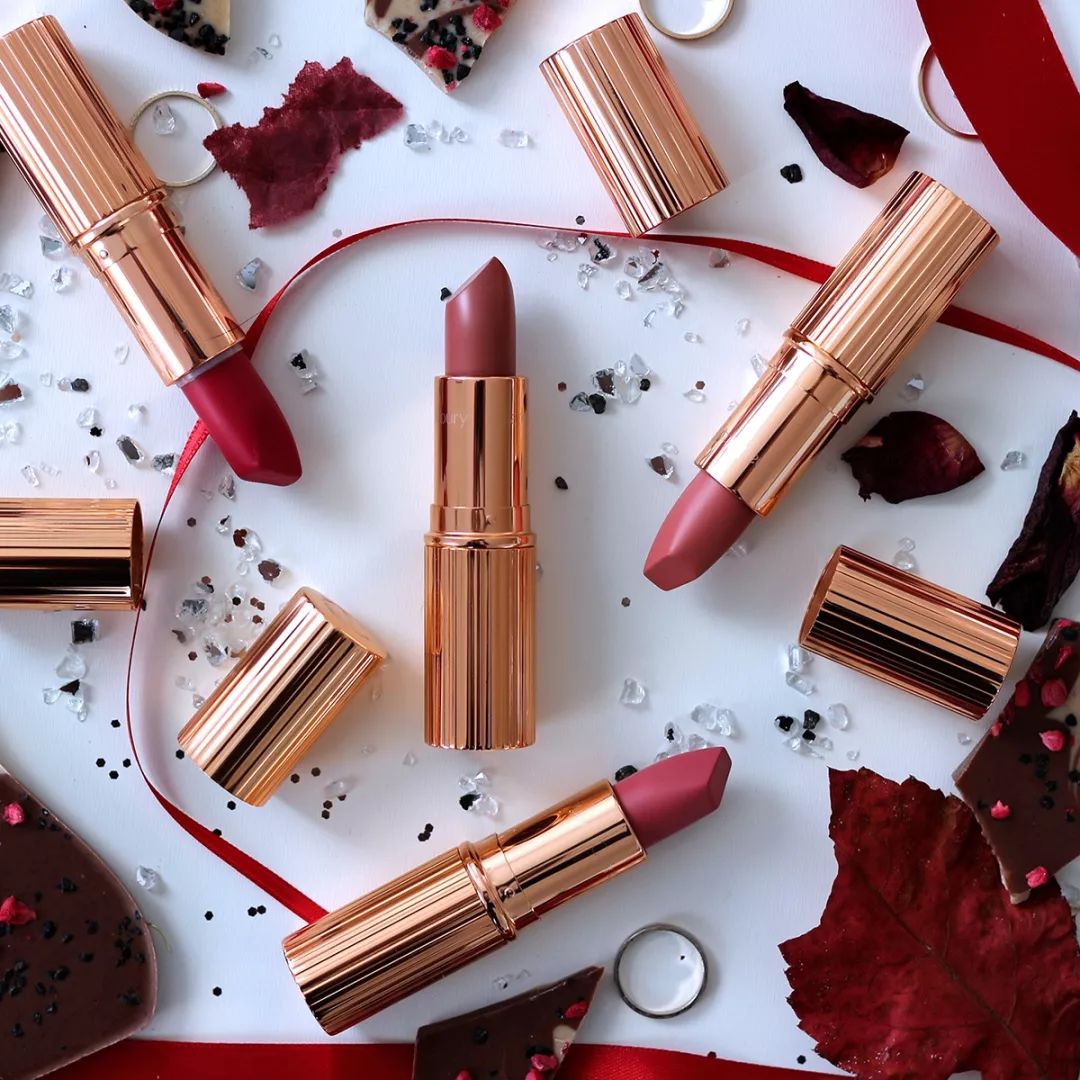 每月圆桌｜我们收集了340个口红故事，有哪一个治愈了你？