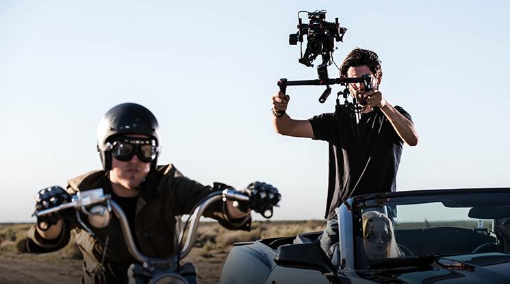 选一台微单拍视频不难，这些东西你要懂