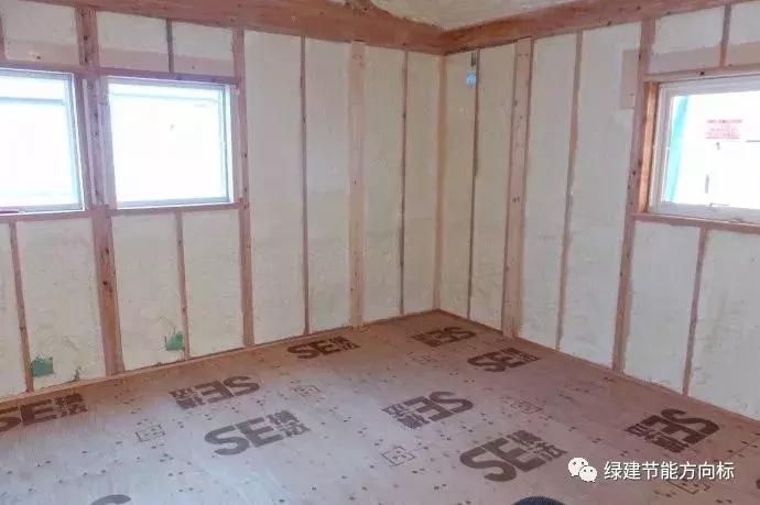 房间里特别冷而且很潮湿如何保温,顶楼冬天太冷怎么做保温