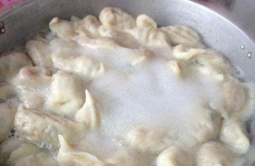 春节如何正确吃饺子,大年夜吃饺子的讲究