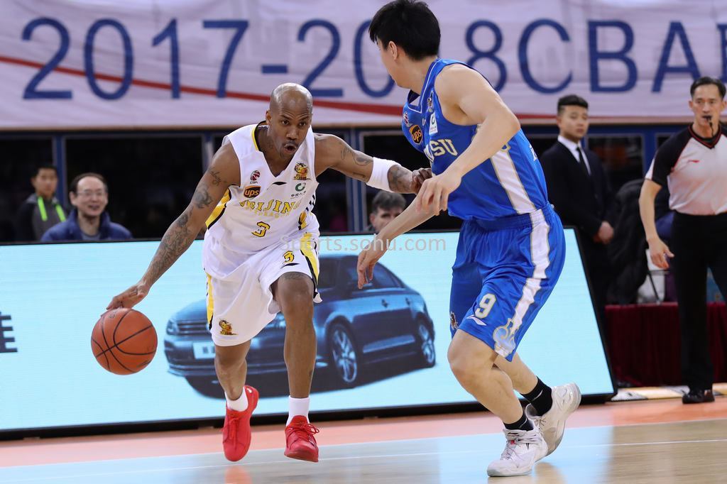 马布里北控首秀对首钢,难说再见1