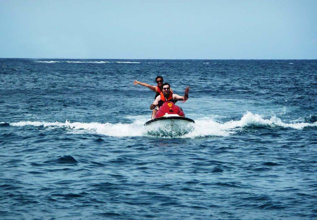 可以轻松开8090时速的摩托,海上可以骑摩托吗