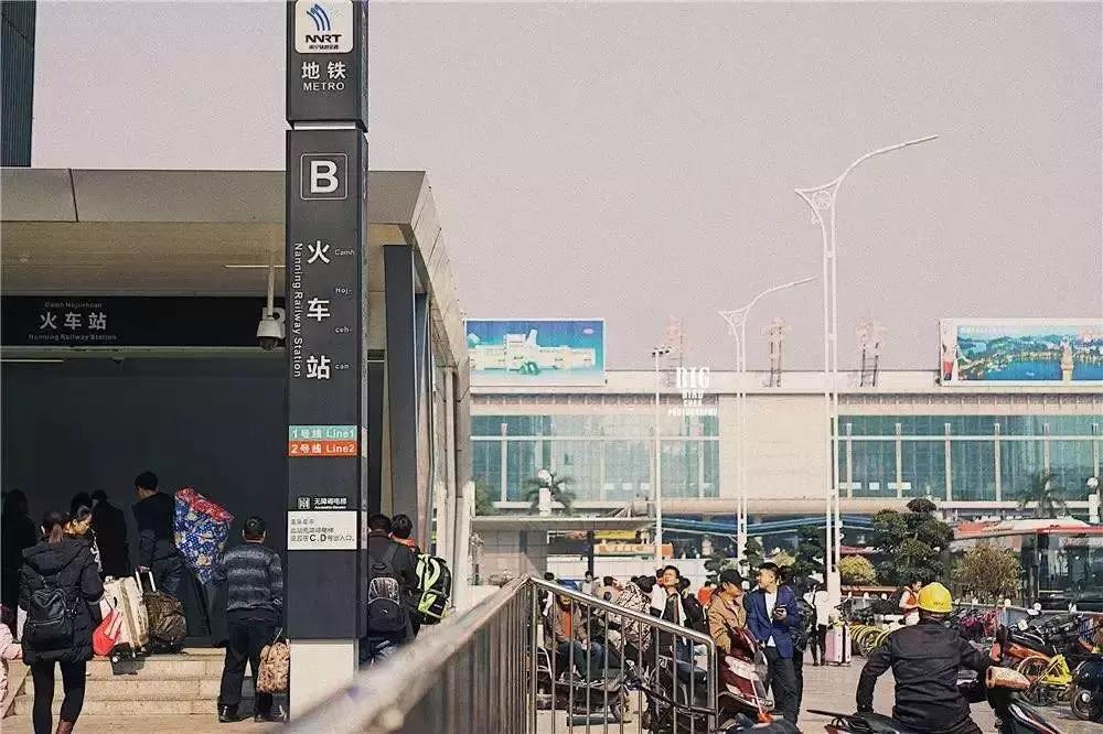 大王教你用手机拍烟花大片（内附南宁*花爆烟竹**售卖点及燃放攻略）