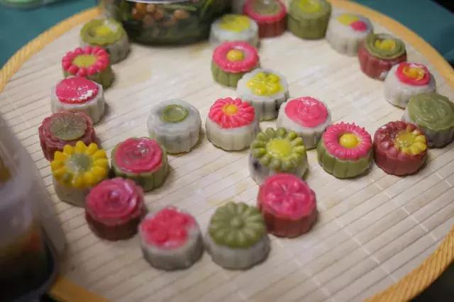 今天，小编带您去转转，看看北医三院里的年味儿