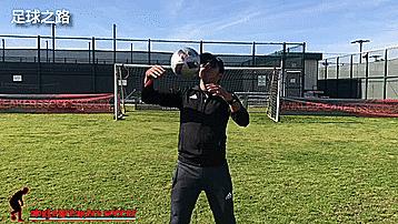 花式技巧之胸部吸球教学