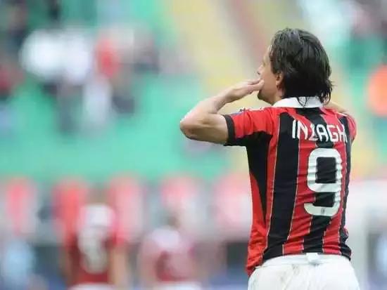 天下足球催泪文案c罗配乐,天下足球巴乔催泪文案