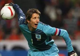 天下足球最催人泪下的文案,天下足球催泪文案大罗