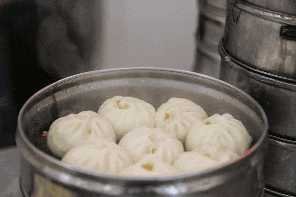 中国哪里的包子最好吃？广东叉烧包、天津狗不理、上海小笼包、成都韩包子、开封灌汤包、扬州三丁包……