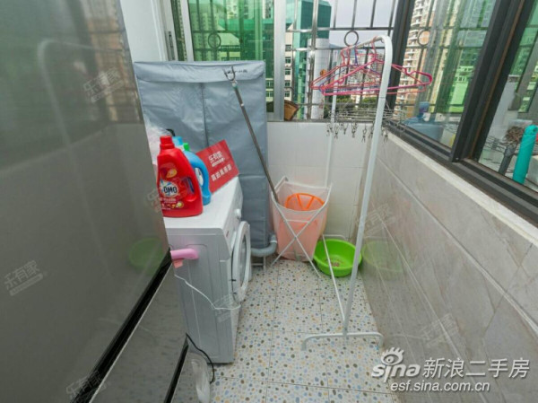 深圳便宜的电梯三房1000元以内,精装三房两厅急售深圳