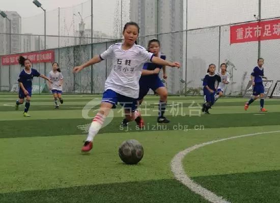 「小渝姐说故事」拼出一个美好未来——大山里的留守女童足球队