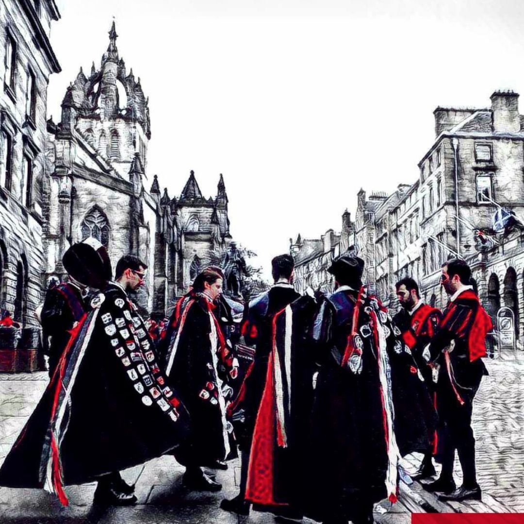 经常去旅行的人钱从哪来,去旅游的钱从哪里来的