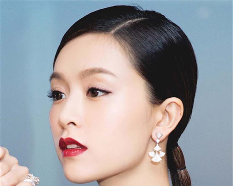 干净清爽“大光明”漂亮额头秀出来