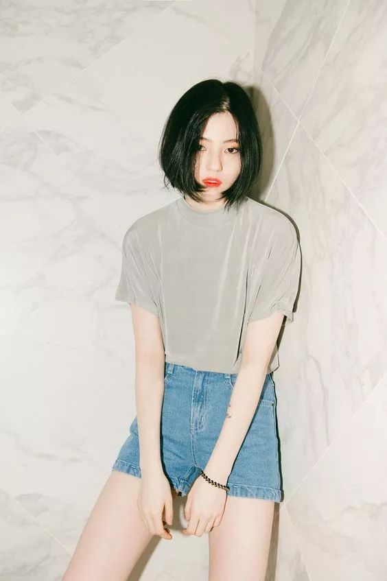 美发泡面卷短发,烫发泡面头短发女