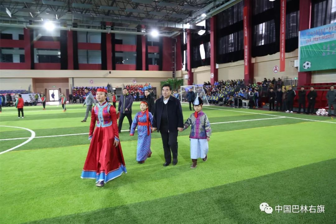 「动态」｜2018年“内蒙古青少年校园足球日”公益活动暨“五人制”校园足球和啦啦操联赛巴林右旗分会场启动仪式在大板蒙中举行