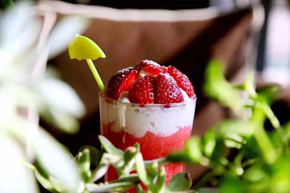 「心念初」重庆这些美到炸裂的草莓甜心，吃货看完迈不开腿！