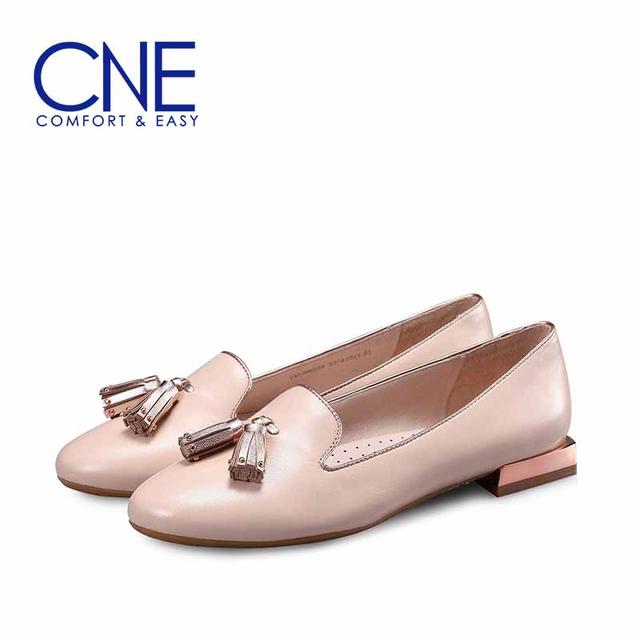 懒人的扮靓福利，一脚蹬美鞋刷出你的时髦感