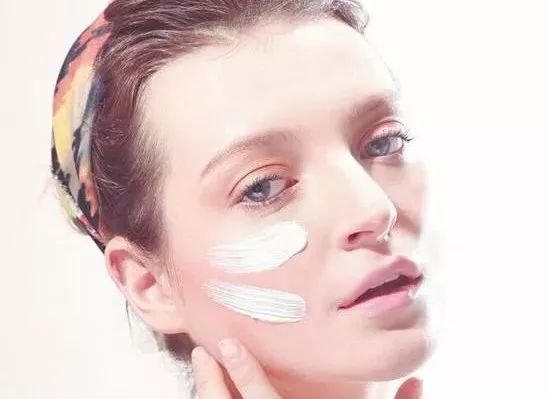 化妆前的护肤正确步骤,使用黛珂护肤化妆的正确步骤
