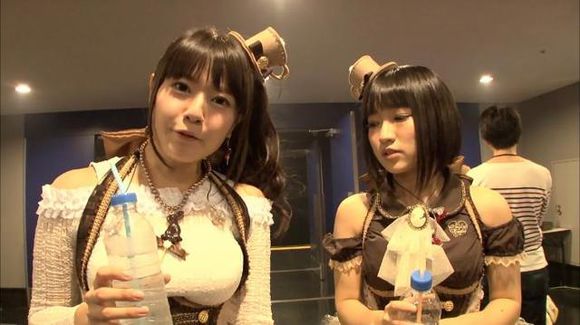 声优亲自COS主角，欧派神还原，这部一月番喜欢小零食的别错过了