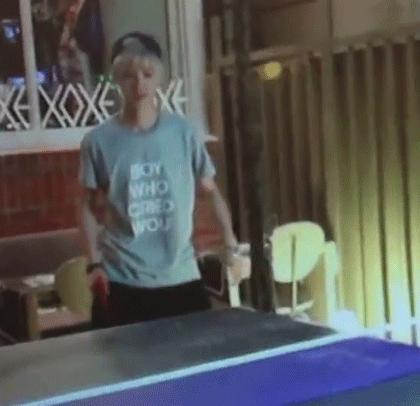 盘点那些会打乒乓球的明星，鹿晗李易峰哥俩啥时候约一个吧！