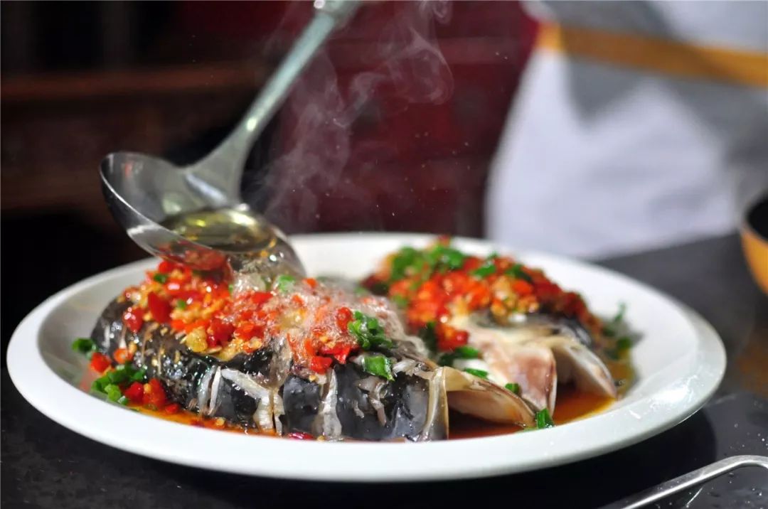 一条鱼的36计③|打草惊蛇剁椒鱼借尸还魂赛螃蟹抛砖引玉吃鱼糕