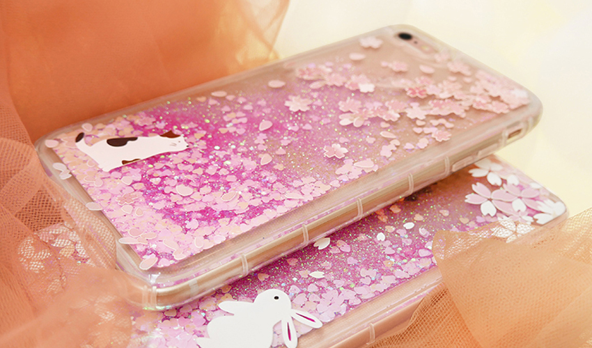 手机不正经，竟纳众周边为小妾