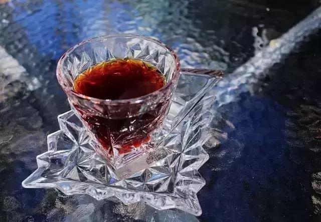 王俊凯的乳味饮品,王俊凯同款红茶加纯牛奶