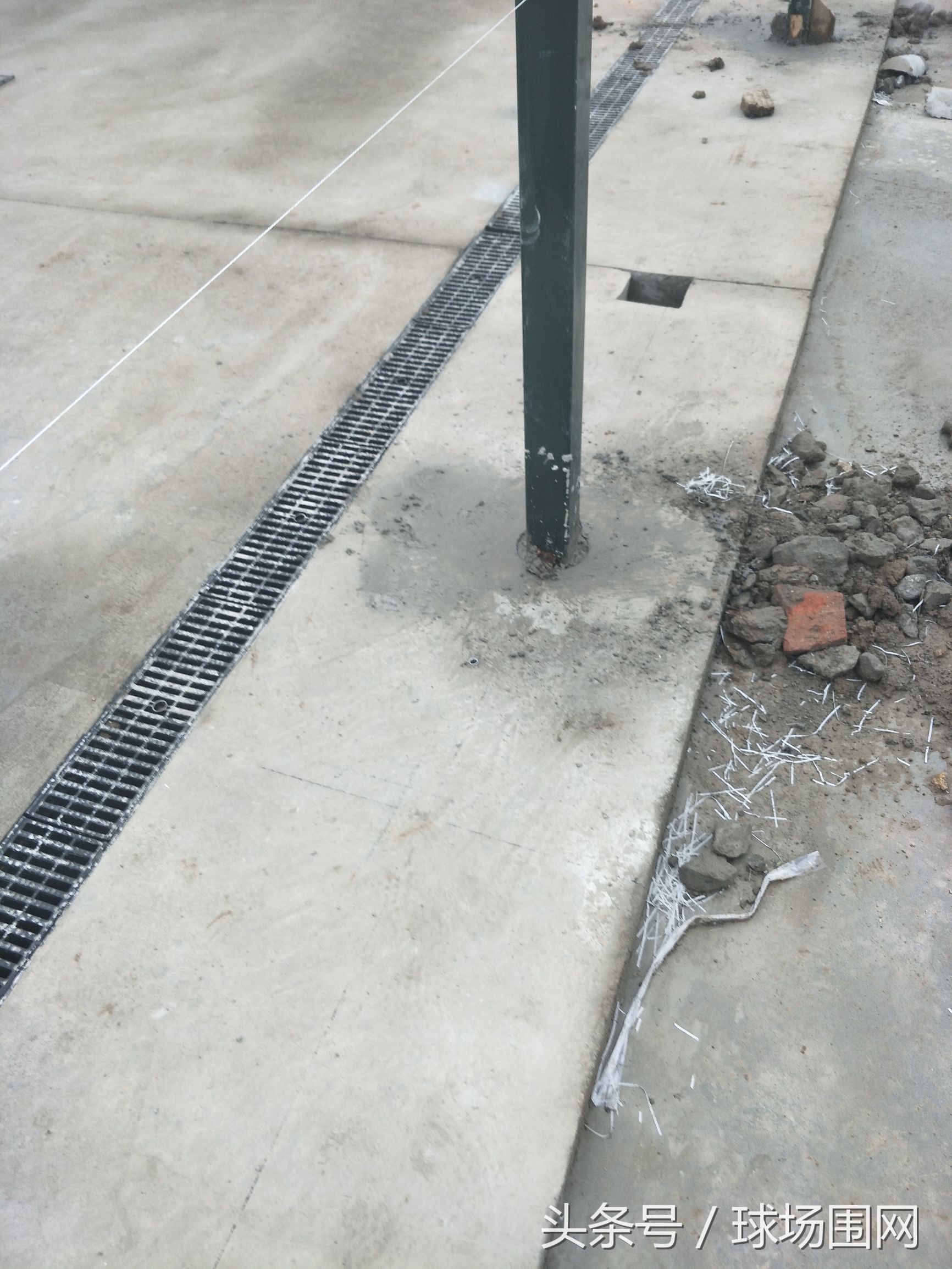 笼式足球场围网高度,笼式足球场围网行业规格