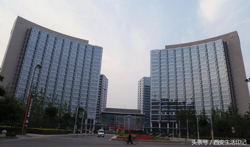 “飘”了七年的户口十分钟落地