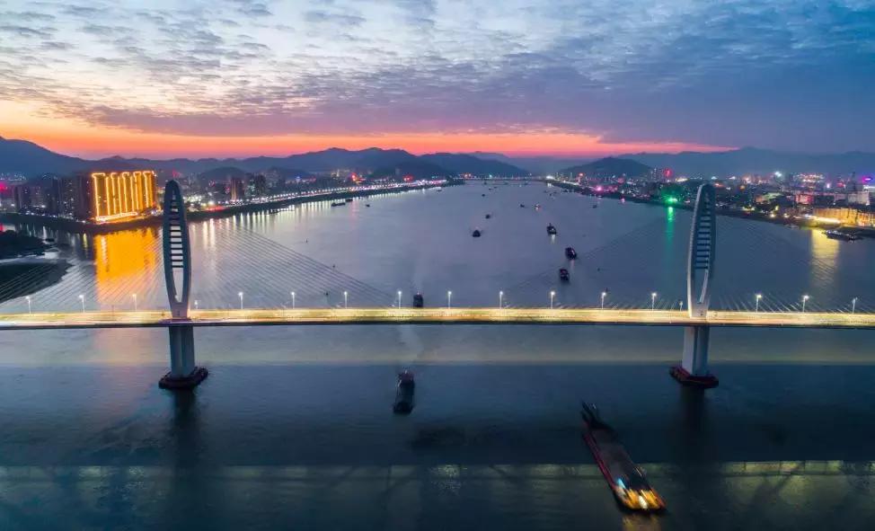 肇庆各区近十年的变化,肇庆曾经的辉煌和现在的发展