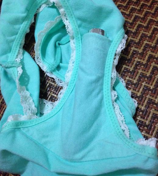 女裤左下角小口袋是干什么用的,为什么女士的裤子有小口袋