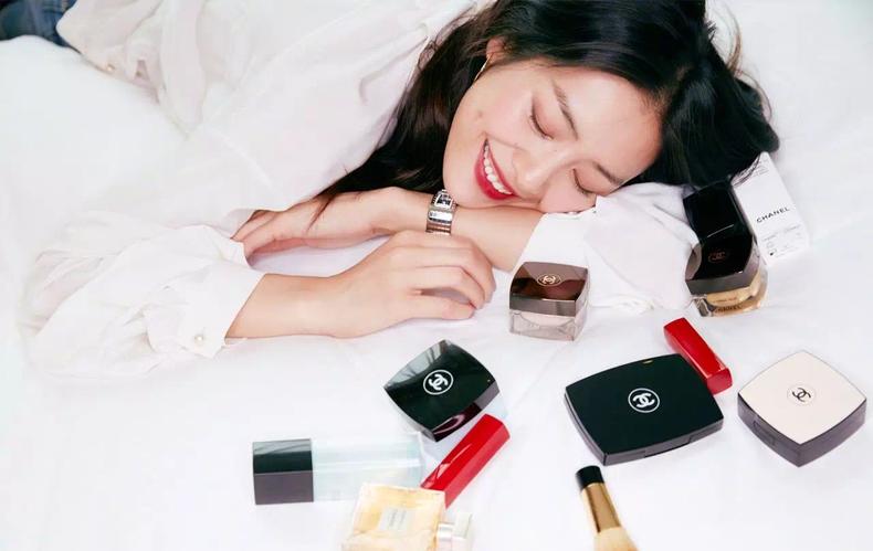 香奈儿diorgucci的口红哪个好,香奈儿口红试色推荐