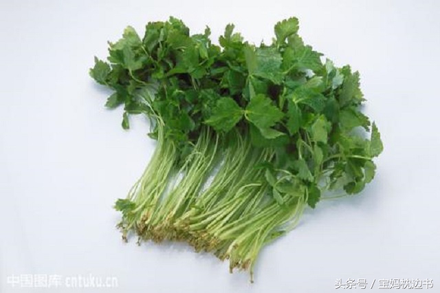 哺乳期什么食物是回奶的不能吃,哺乳期哪些食物是回奶的不可以吃