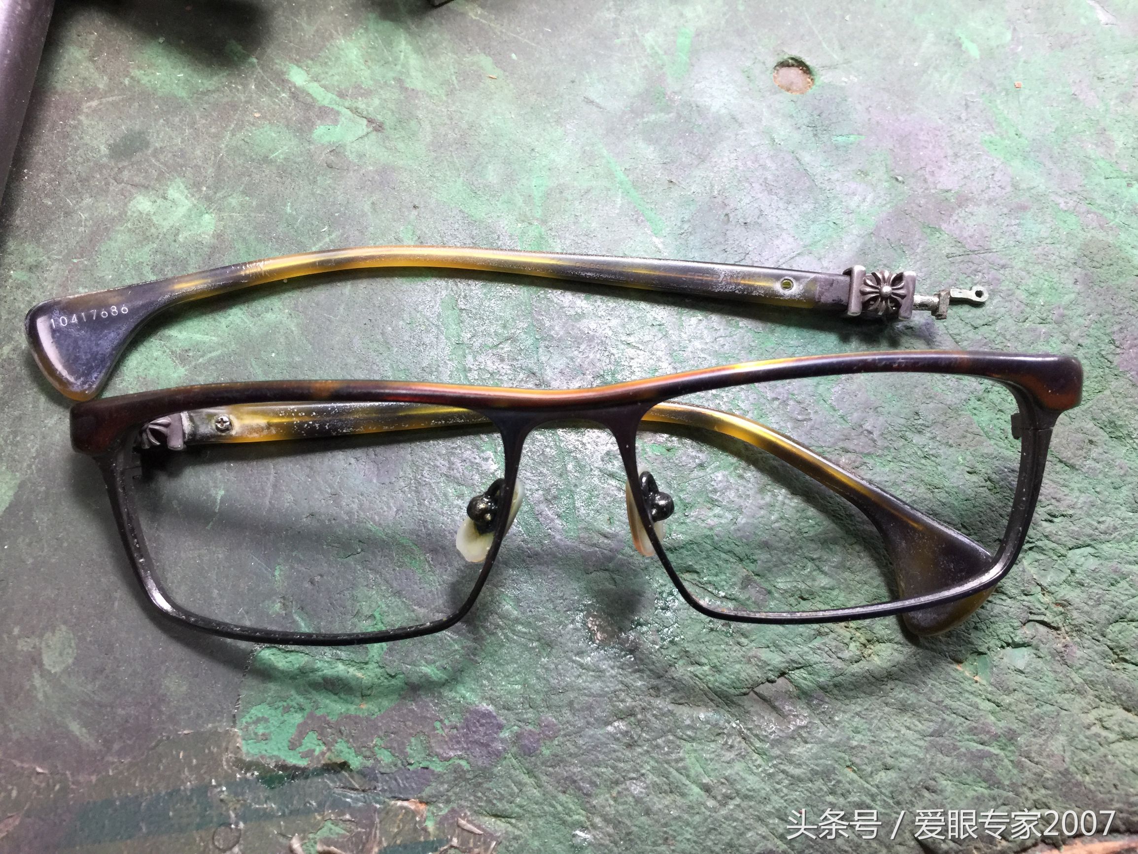 chromehearts克罗心眼镜,chromehearts克罗心真假