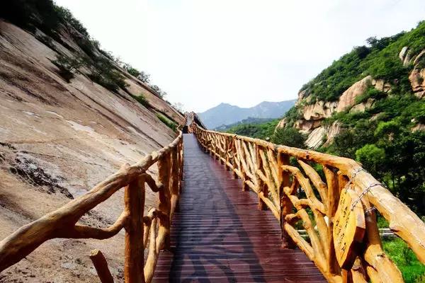 三月底去北京哪个公园比较好,几月去北京旅游最好攻略