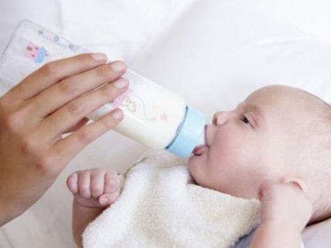 四个月宝宝不愿意喝母乳怎么办,4个月宝宝讨厌妈妈有什么表现